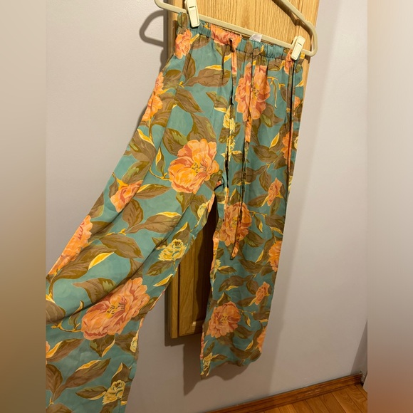 Carole Little Multi Floral High Waisted Casual Pants Women's SZ.10 N.W.T. - Picture 5 of 6